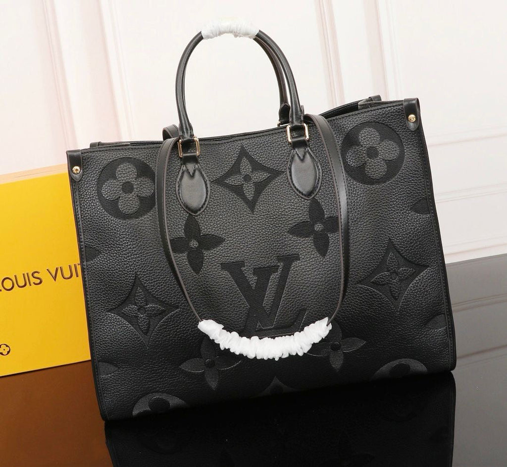 Louis Vuitton Bag | OnTheGo MM Black Monogram