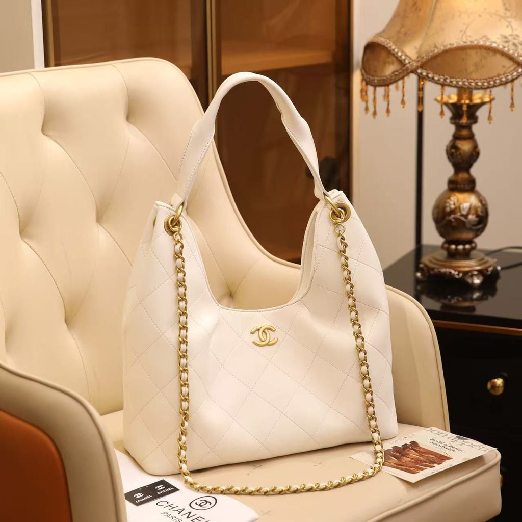 Chanel Bag | 25 Medium Hobo Light Beige Quilted Caviar