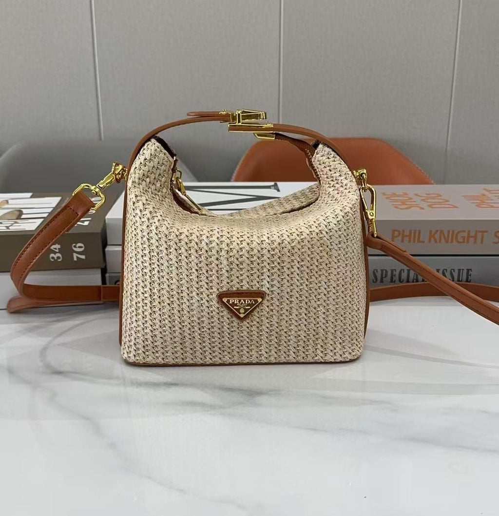 Prada Bag | Re-Edition 2005 Sand Beige