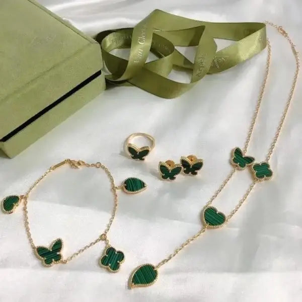 Van Cleef & Arpels Jewelry | Butterfly Heart Jewelry Set Gold
