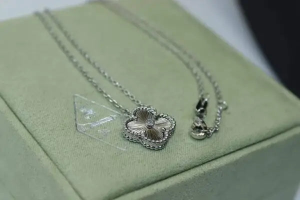 Van Cleef & Arpels Jewelry | Guilloche Clover Pendant Necklace