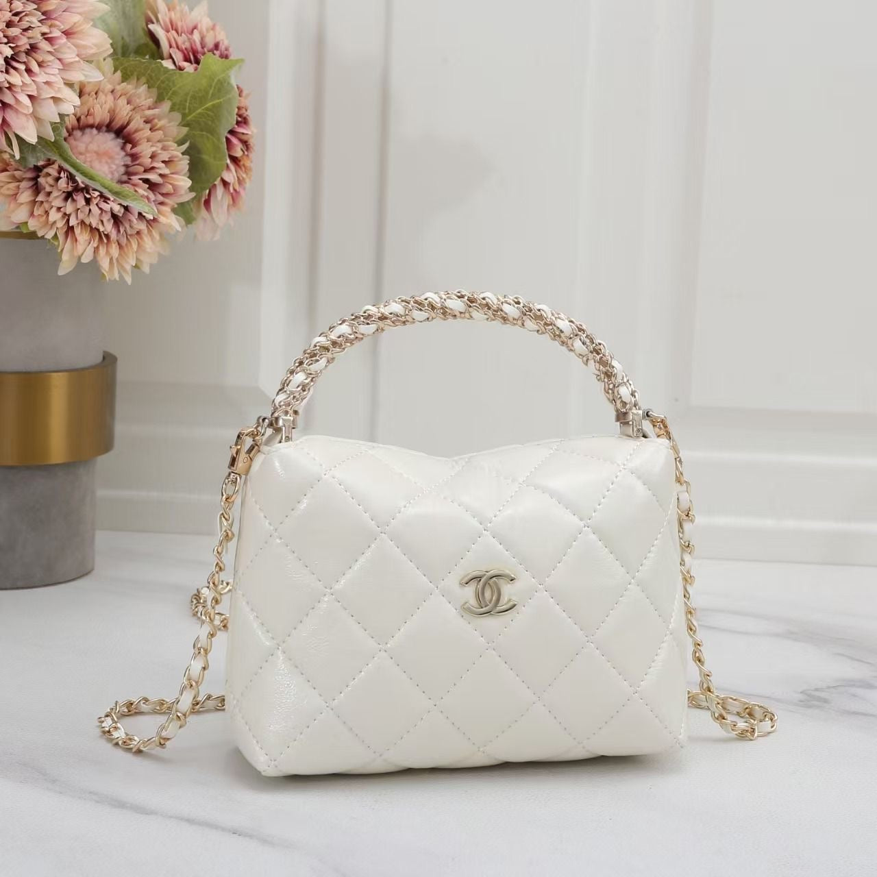 Chanel Bag | 25S Coco Crush Handle Caviar White LGHW