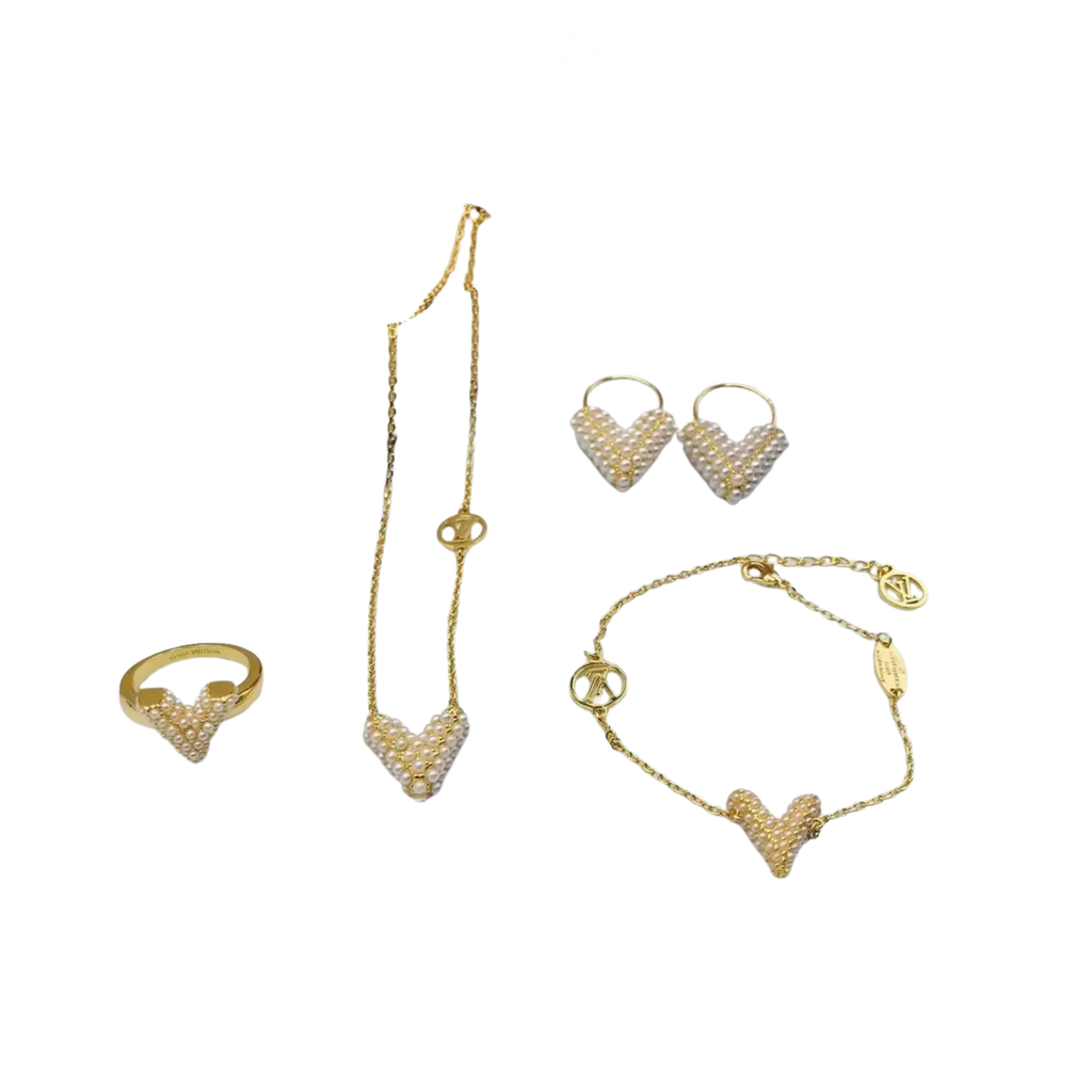 Louis Vuitton Jewelry | Essential V Perle Gold
