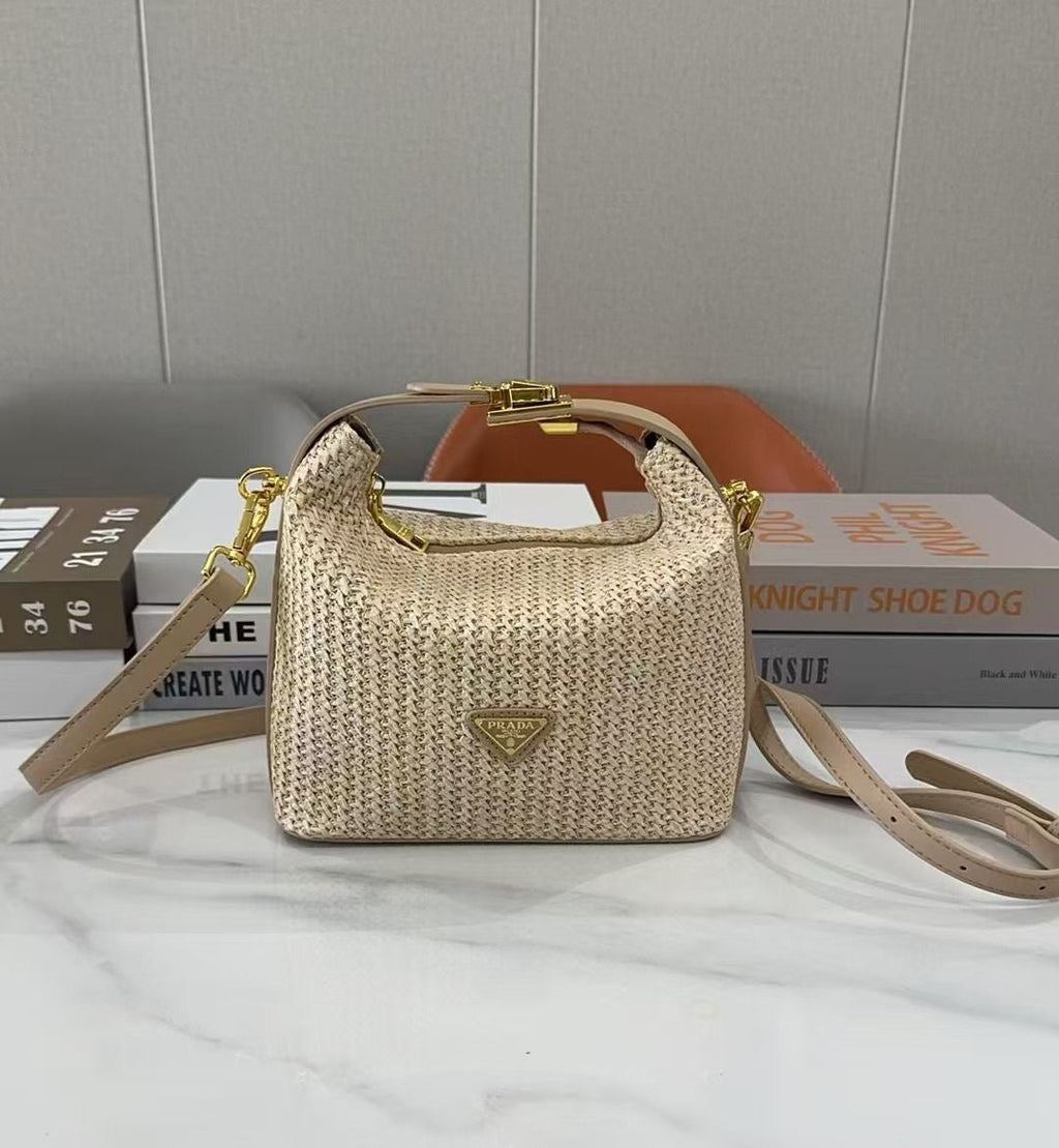 Prada Bag | Re-Edition 2005 Neutral