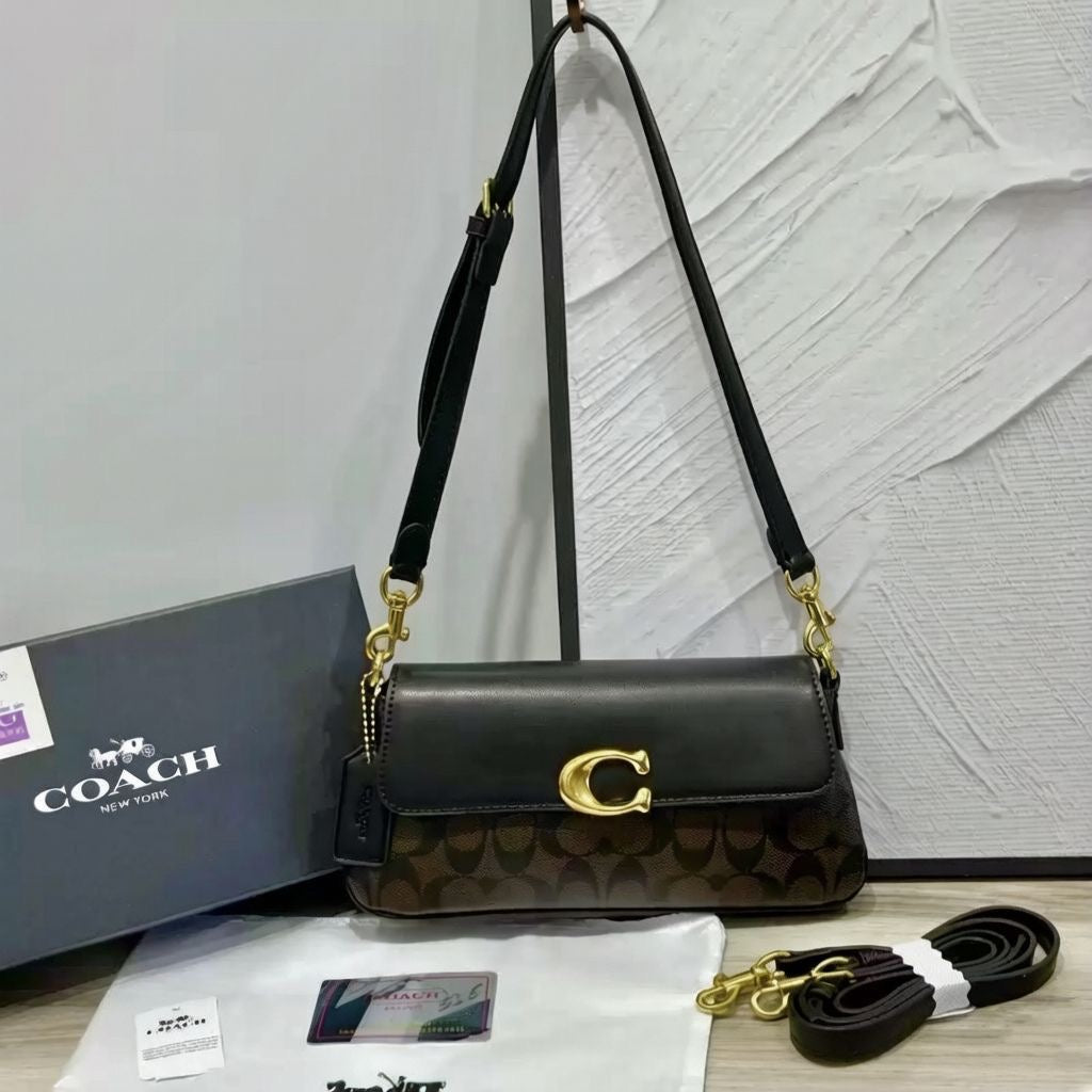Coach Bag | Jet Shoulder Signature Canvas