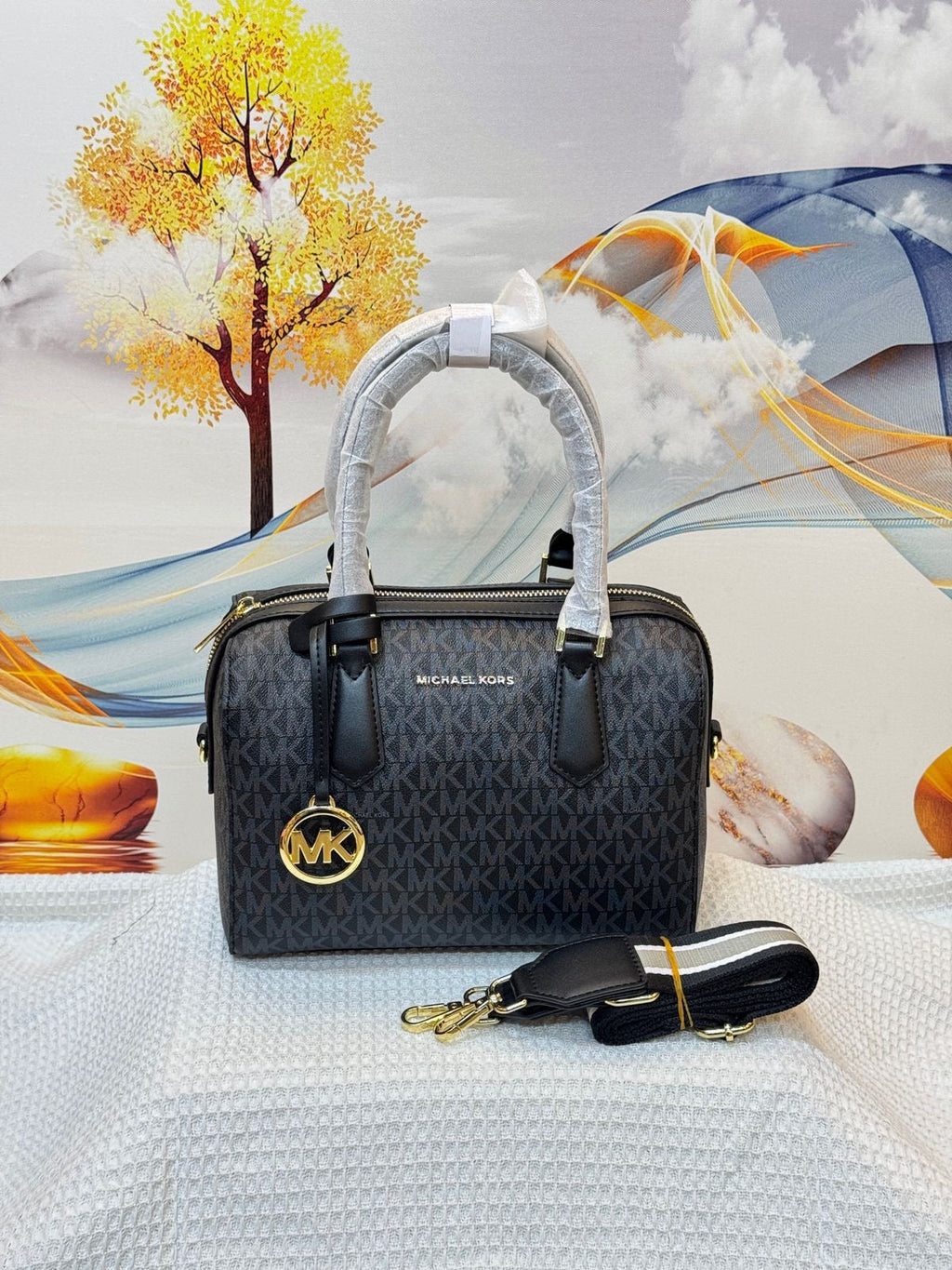 Michael Kors Bag | Bedford Large Duffle Black Gold Logo
