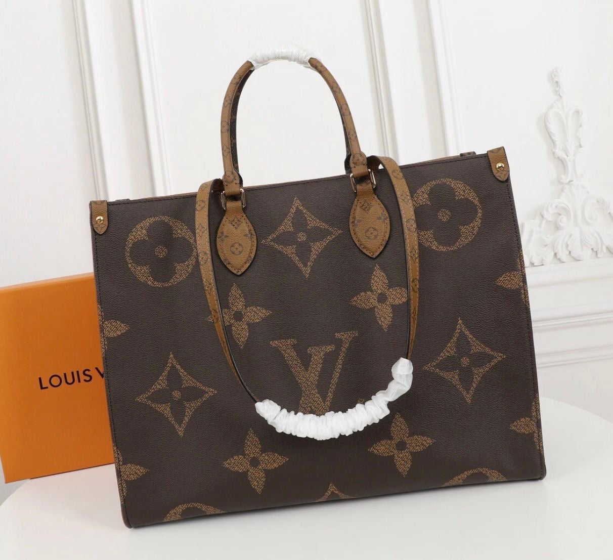 Louis Vuitton Bag | OnTheGo MM Reverse Monogram