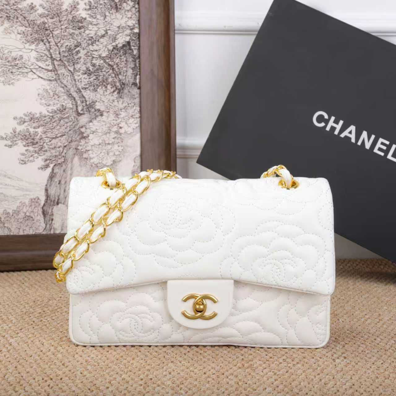 Chanel Bag | Camellia Flap White