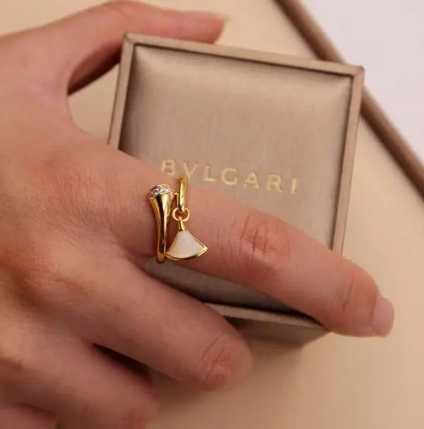 Bvlgari Jewelry | 18K Yellow Gold Diamonds MOP Diva's Dream Ring