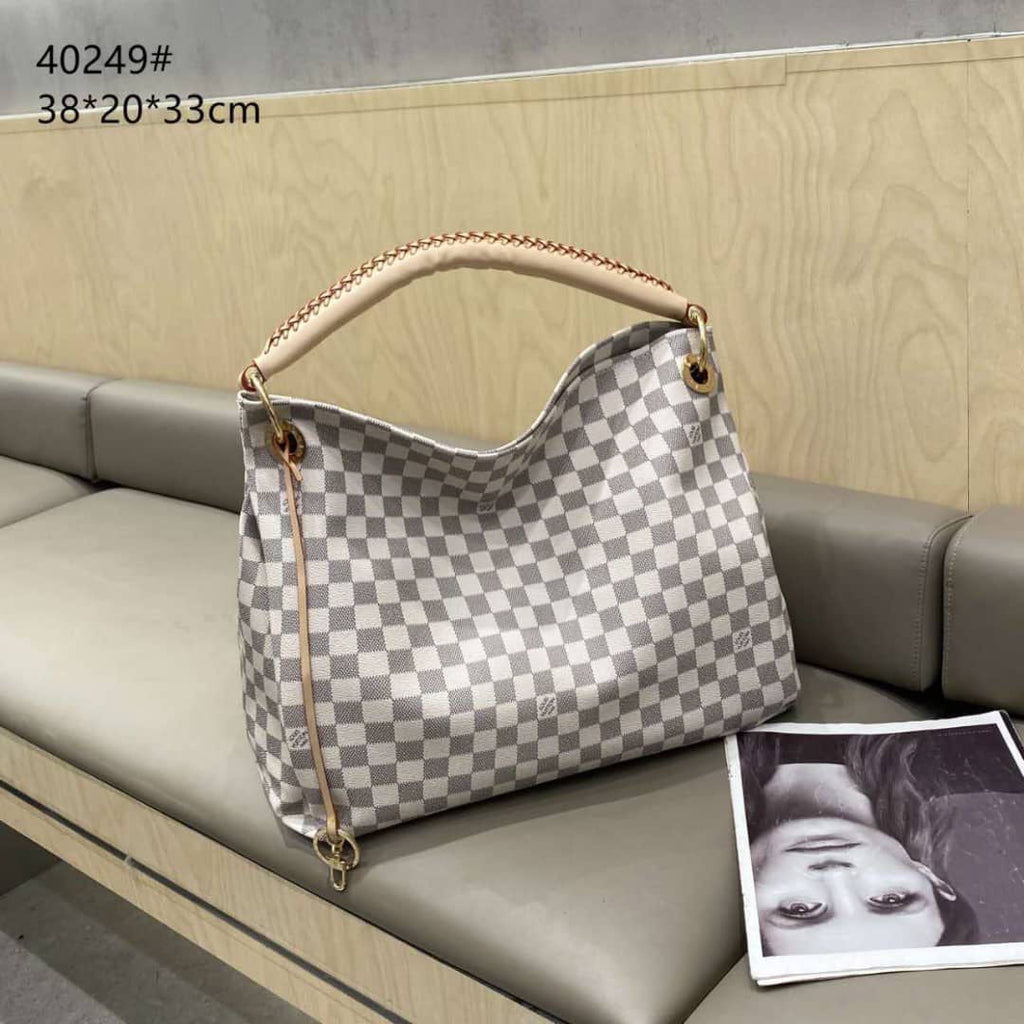 Louis Vuitton Bag | Artsy MM Monogram Empreinte