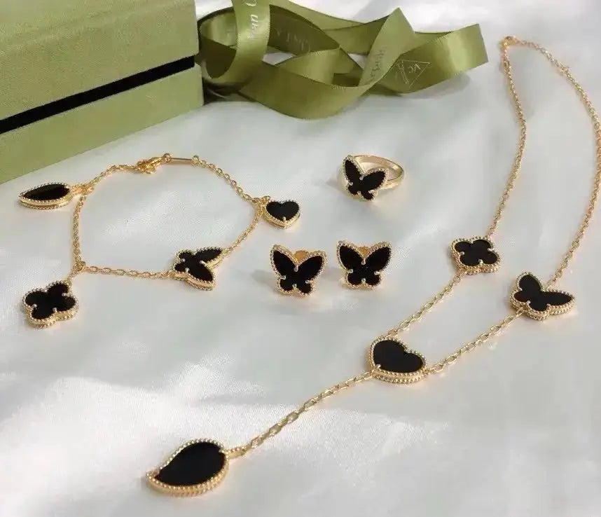 Van Cleef & Arpels Jewelry | Butterfly Heart Jewelry Set Gold